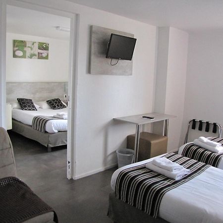 Brit Hotel Bosquet Carcassonne Cité Esterno foto