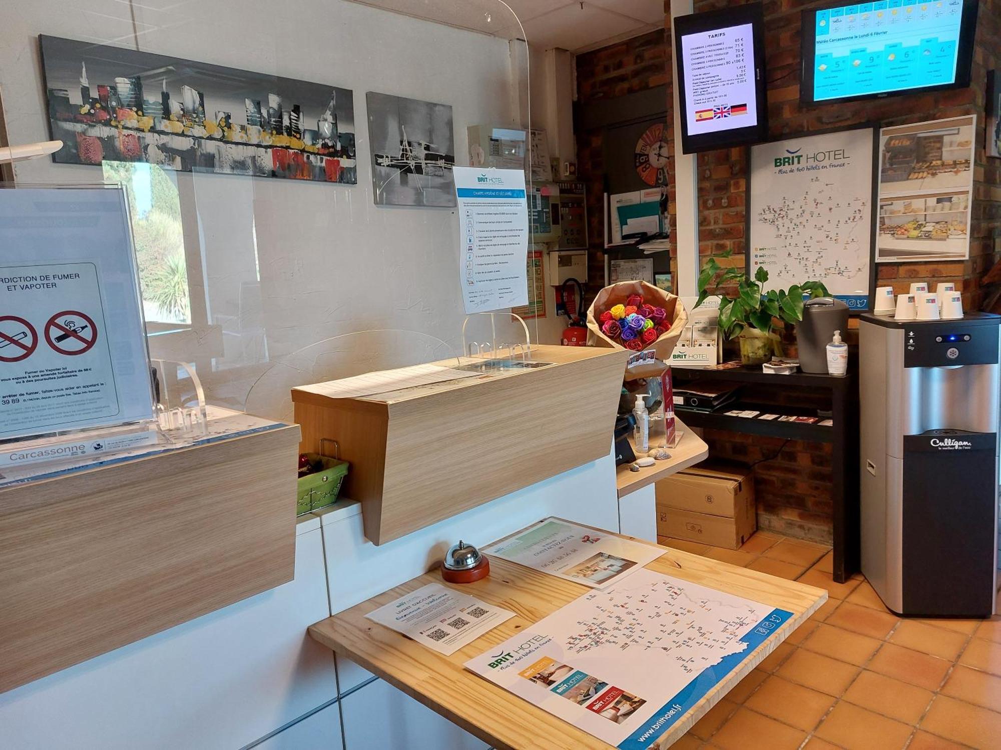 Brit Hotel Bosquet Carcassonne Cité Esterno foto