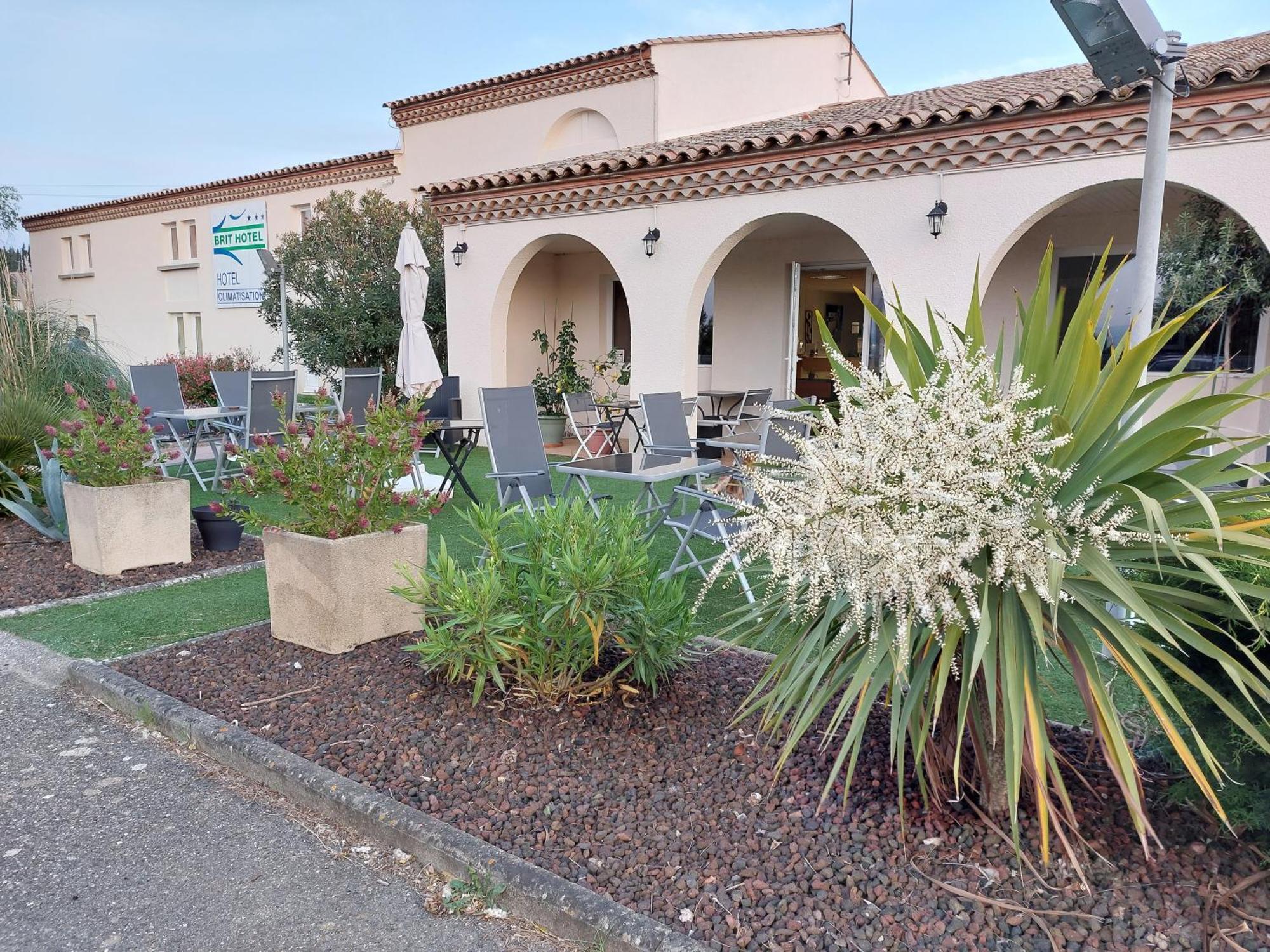 Brit Hotel Bosquet Carcassonne Cité Esterno foto