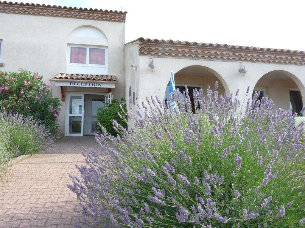 Brit Hotel Bosquet Carcassonne Cité Esterno foto